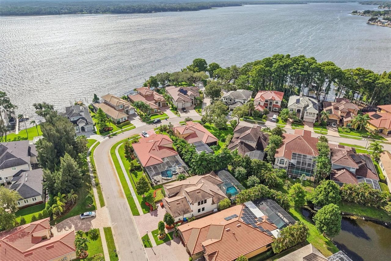 4586 Grand Lakeside Drive, Palm Harbor, FL 34684 Photo