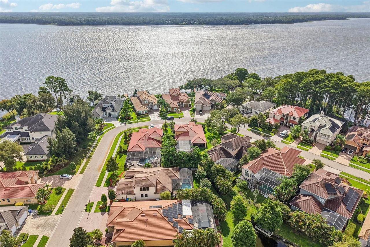 4586 Grand Lakeside Drive, Palm Harbor, FL 34684 Photo