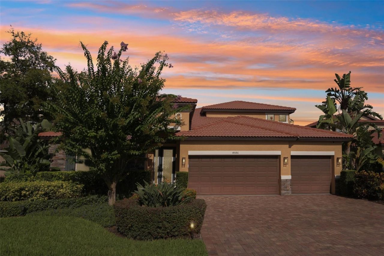 4586 Grand Lakeside Drive, Palm Harbor, FL 34684 Photo