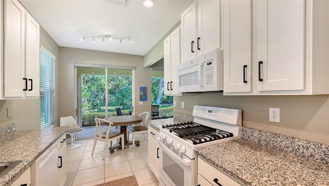 4451 Kariba Lake Terrace, Sarasota, FL 34243 Photo