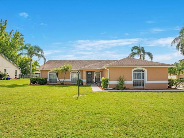 667 JESSANDA CIR , LAKELAND, FL 33813