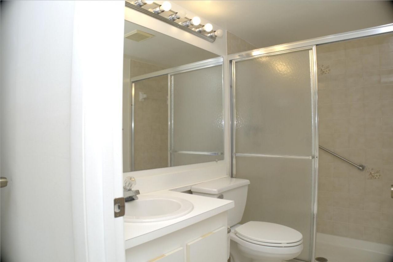 815 Sky Pine Way, Unit D2, Greenacres, FL 33415 Photo