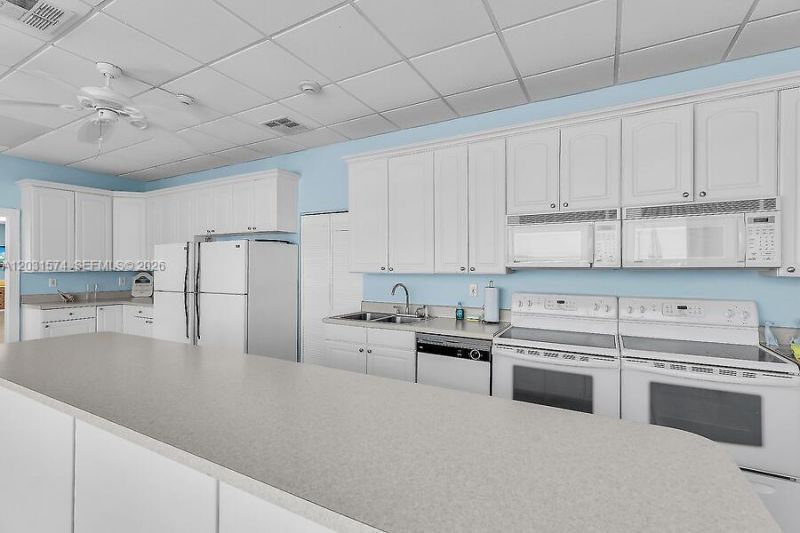 88500 Overseas Hwy, Unit 504, Plantation Key, FL 33070 Photo