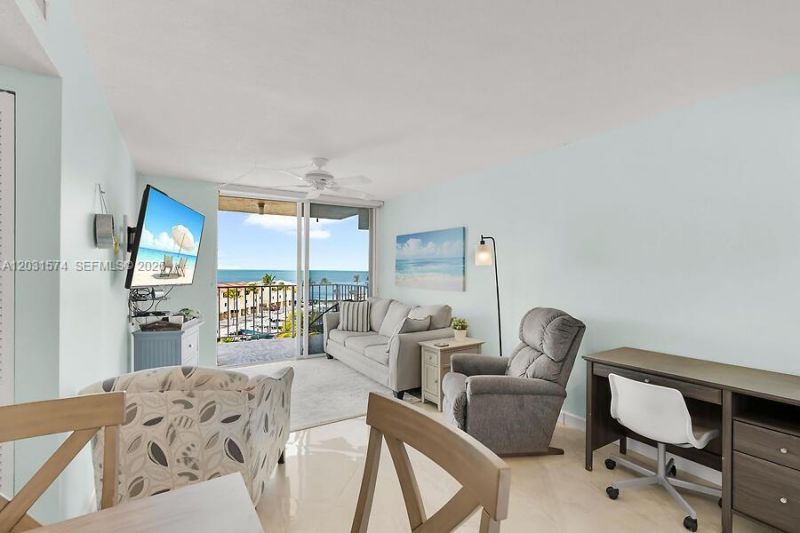 88500 Overseas Hwy, Unit 504, Plantation Key, FL 33070 Photo