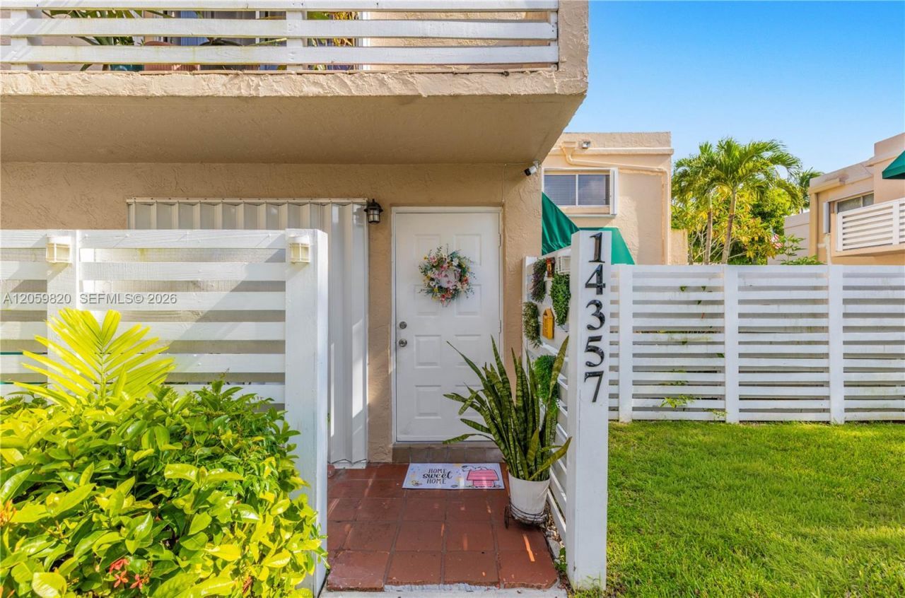 14357 SW 97th Terrace , Miami, FL 33186 Photo