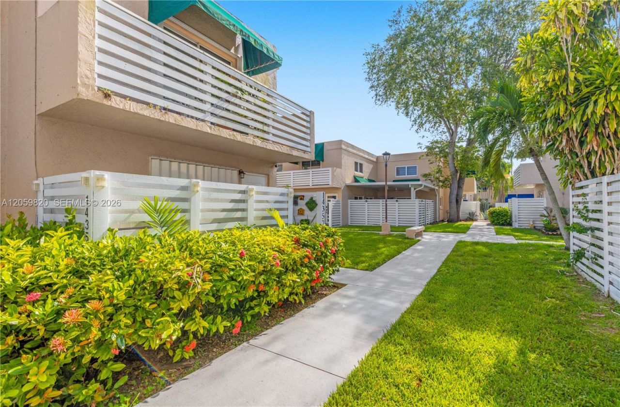 14357 SW 97th Terrace , Miami, FL 33186 Photo
