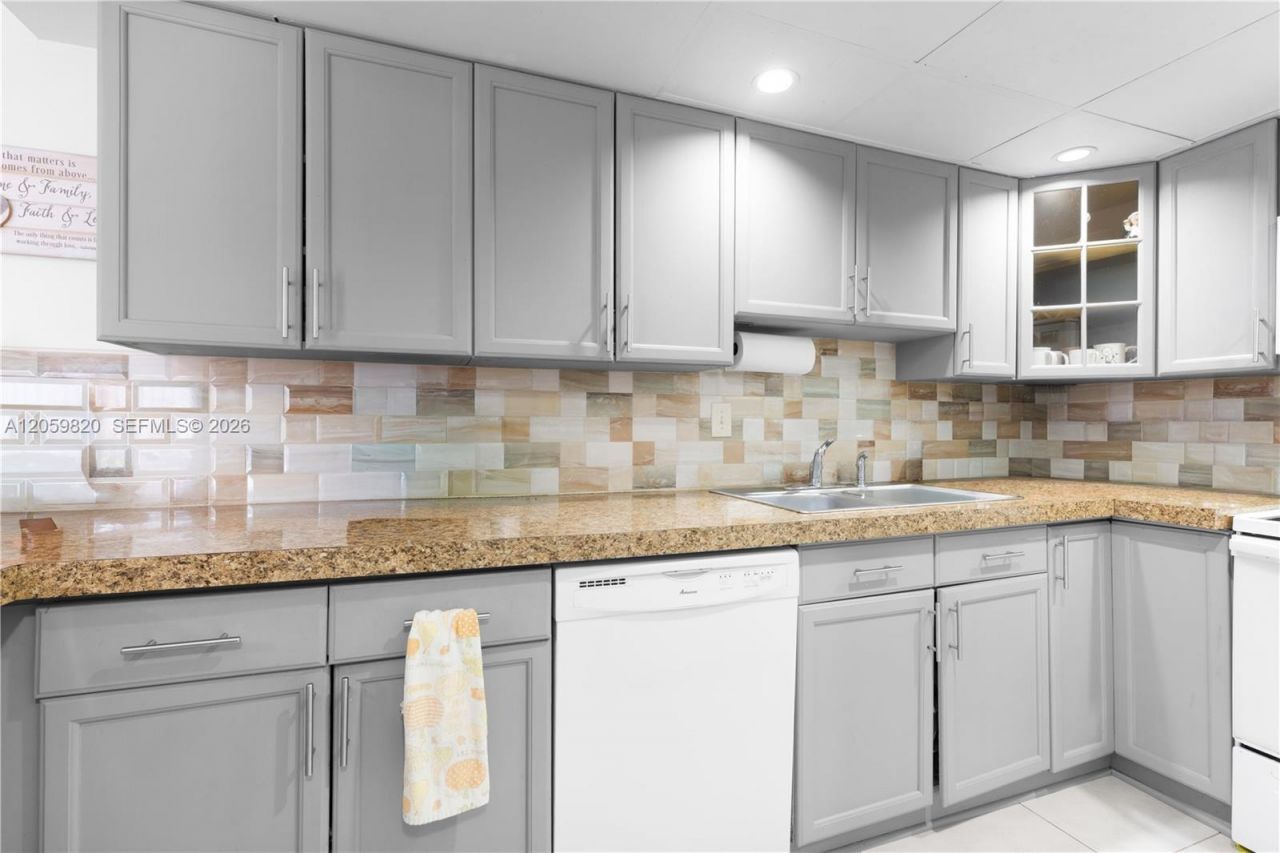 14357 SW 97th Terrace , Miami, FL 33186 Photo