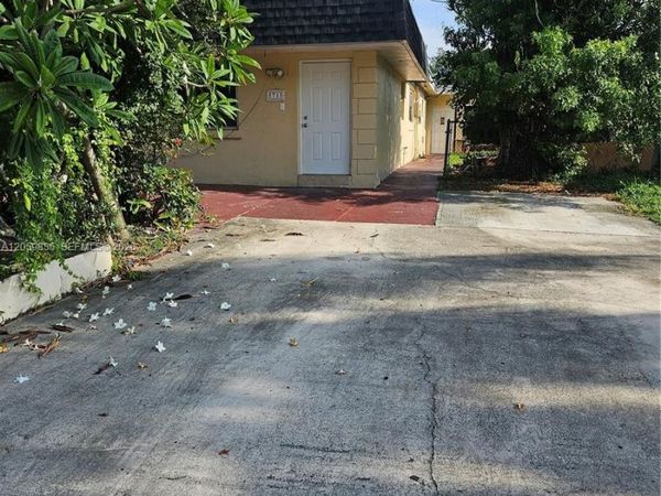 Unit 5715, Hollywood, FL 33021