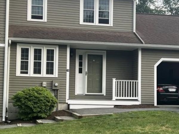 16 Stallbrook Rd, Unit 16, Milford, MA 01757