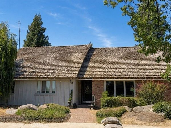 718 E Myer, Exeter, CA 93221