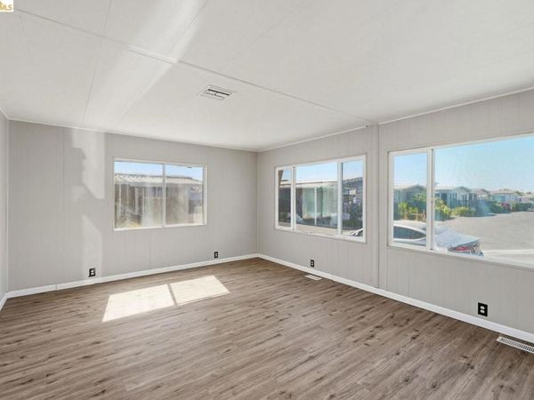 8200 Jantzen RD, Modesto, CA 95357
