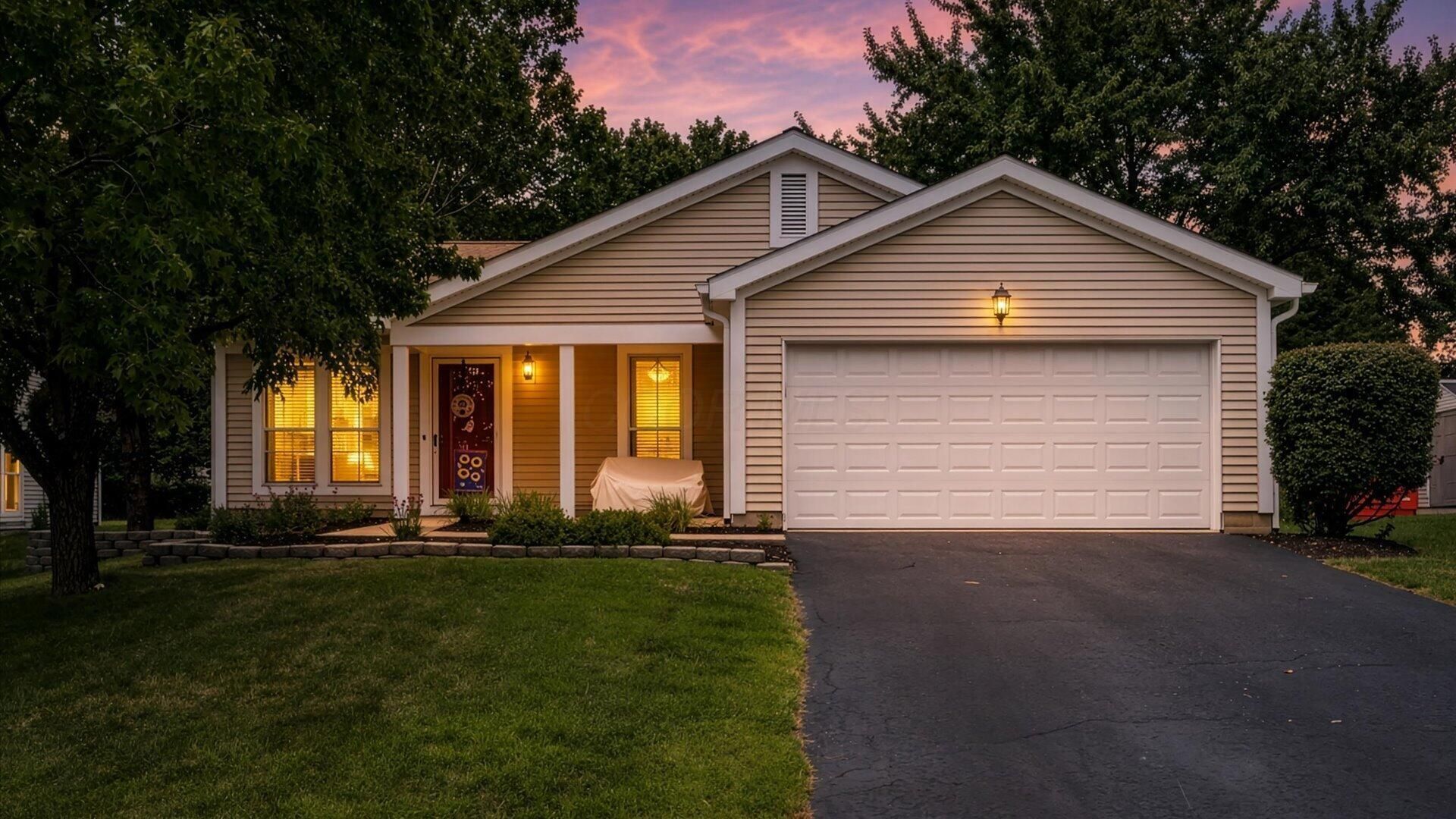 2973 Stone Mountain Drive , Pickerington, OH 43147 Main Photo