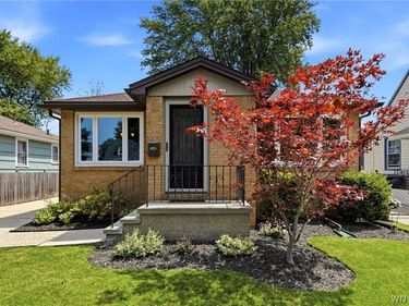 283 Wilmington Avenue , Tonawanda, NY 14150