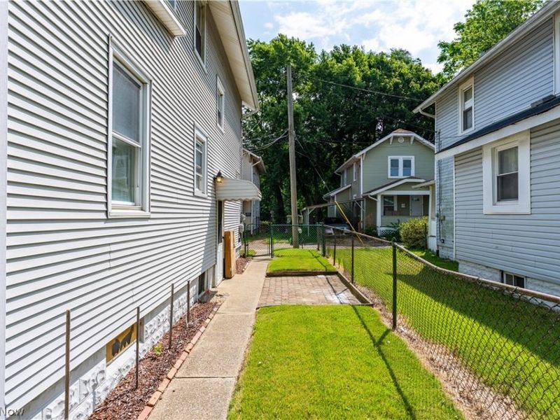1515 Pearl Place SE, Massillon, OH 44646 Photo 5