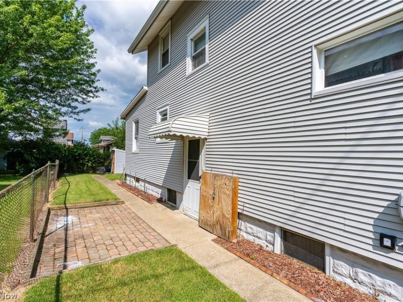 1515 Pearl Place SE, Massillon, OH 44646 Photo 6
