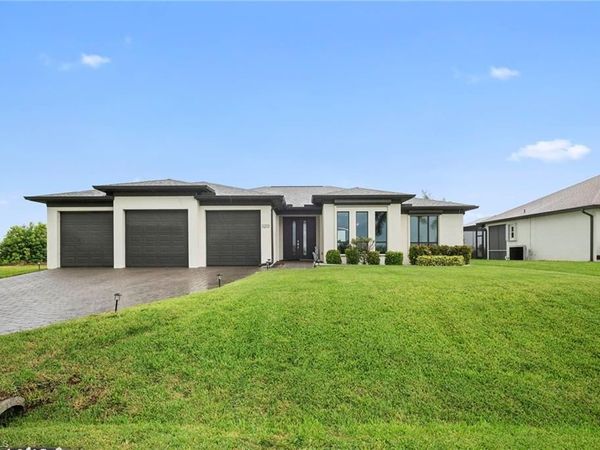 3213 NW 9th ST , CAPE CORAL, FL 33993