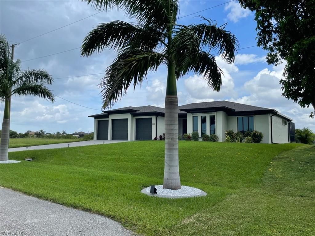 3213 NW 9th St, Cape Coral, FL 33993 Photo