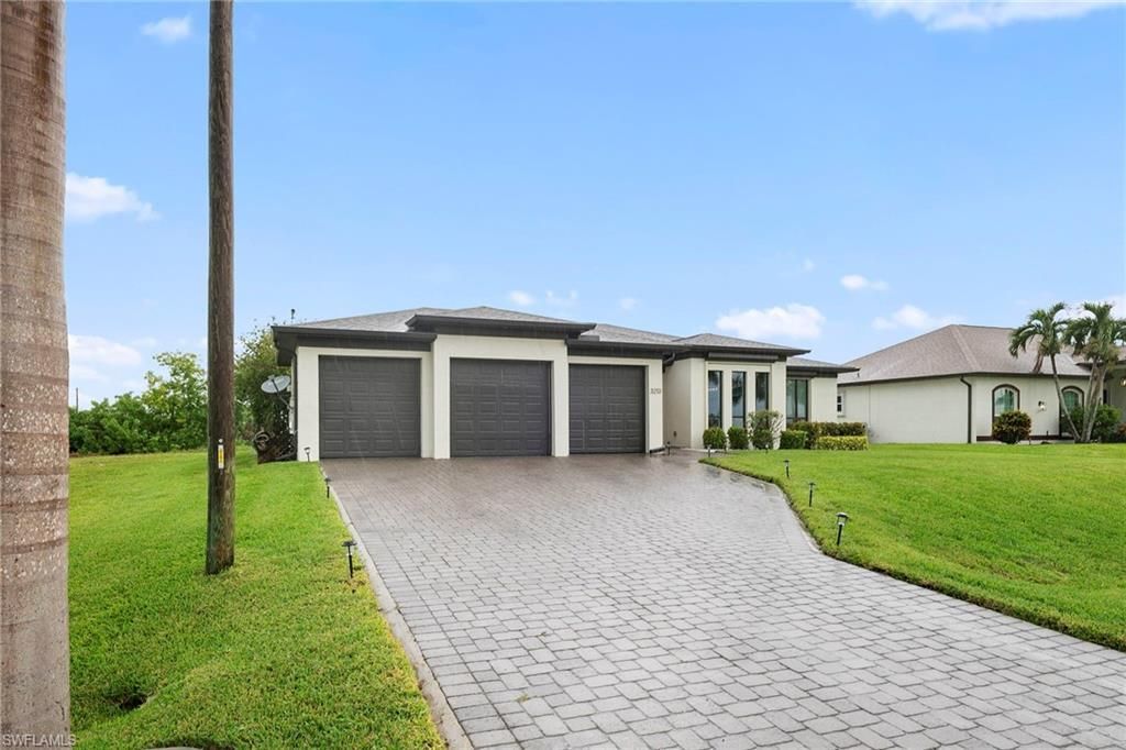 3213 NW 9th St, Cape Coral, FL 33993 Photo