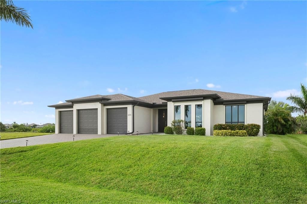 3213 NW 9th St, Cape Coral, FL 33993 Photo