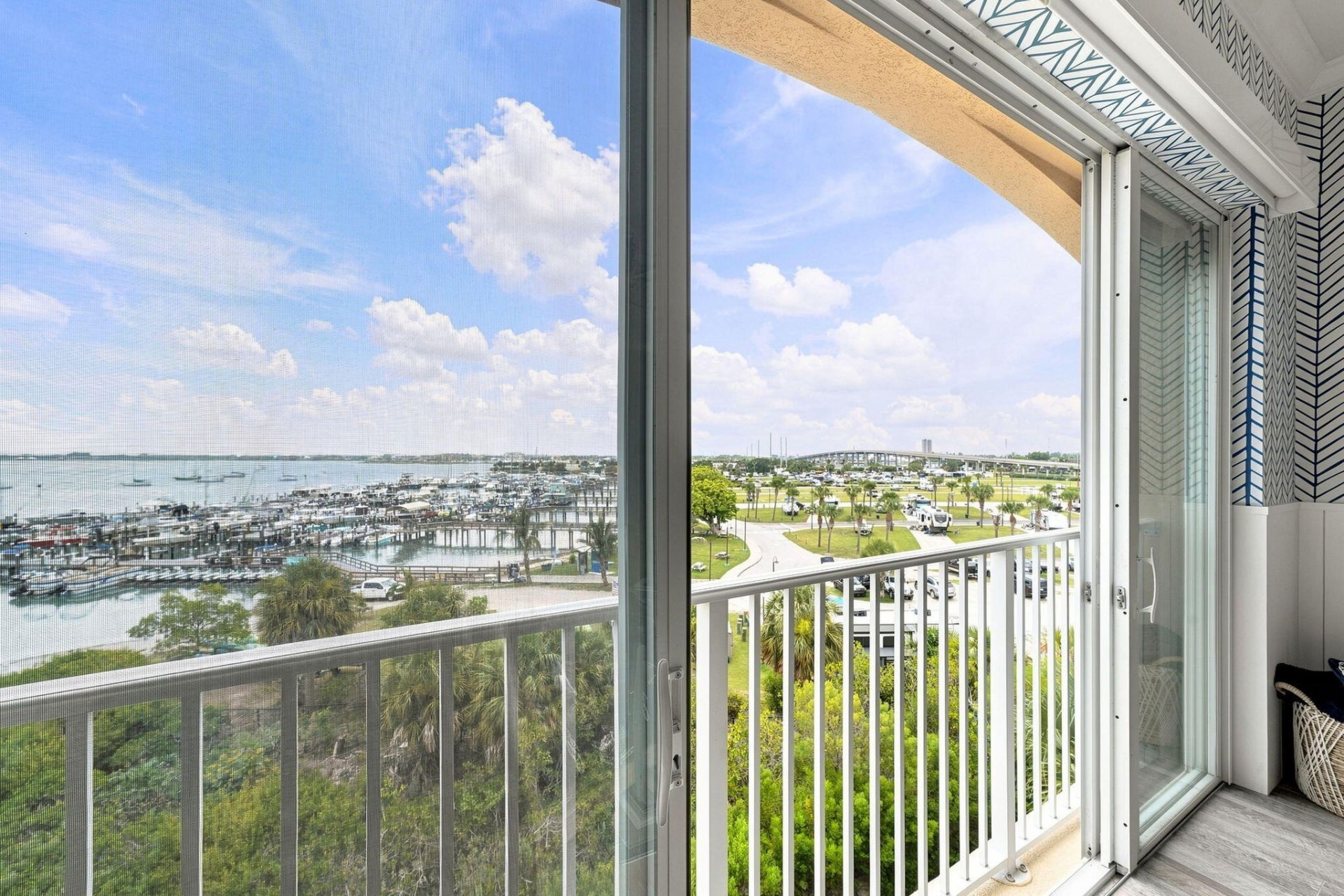 34 Harbour Isle Drive W, Unit ph06, Fort Pierce, FL 34949 Photo