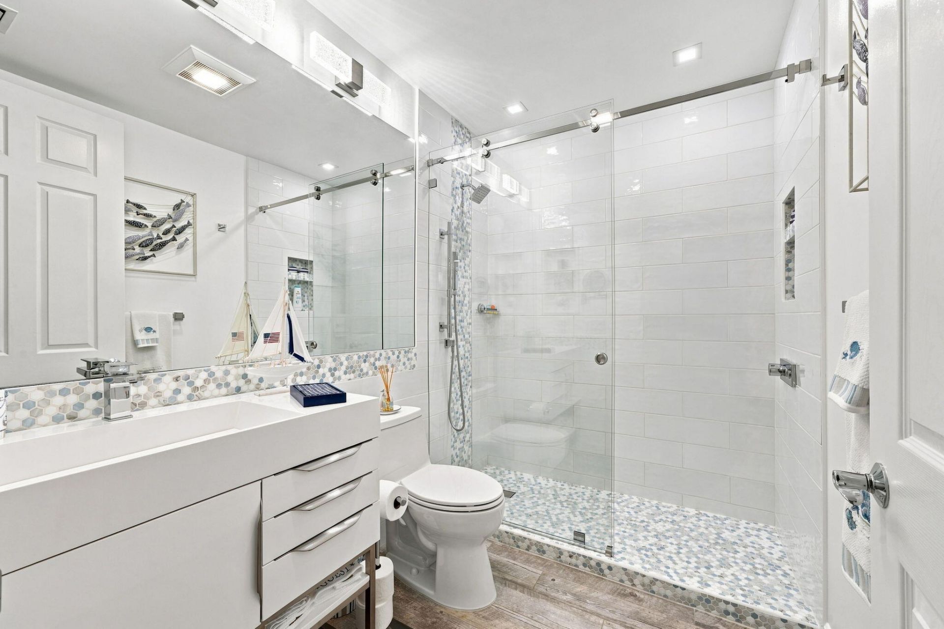 34 Harbour Isle Drive W, Unit ph06, Fort Pierce, FL 34949 Photo