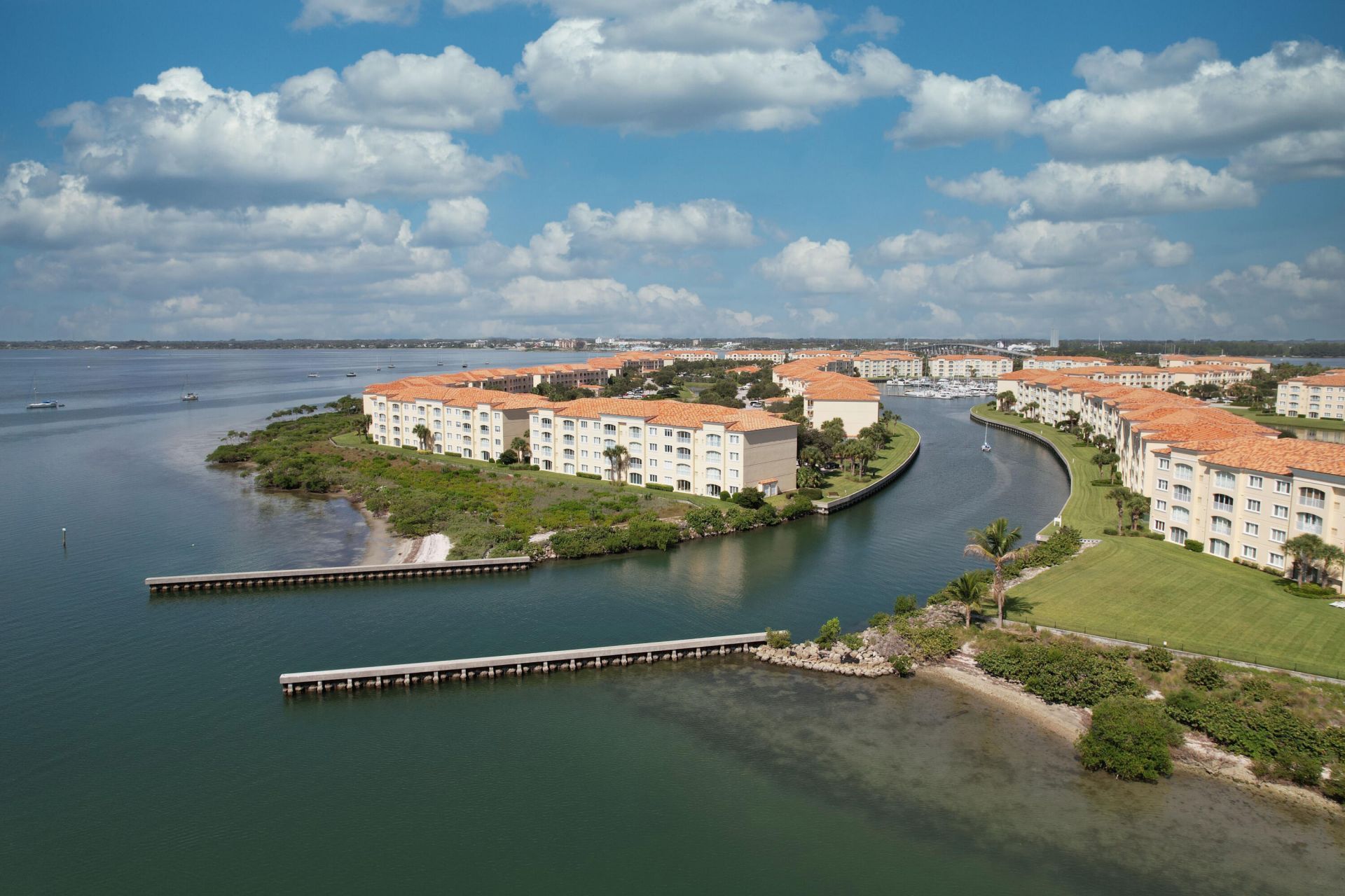 34 Harbour Isle Drive W, Unit ph06, Fort Pierce, FL 34949 Photo