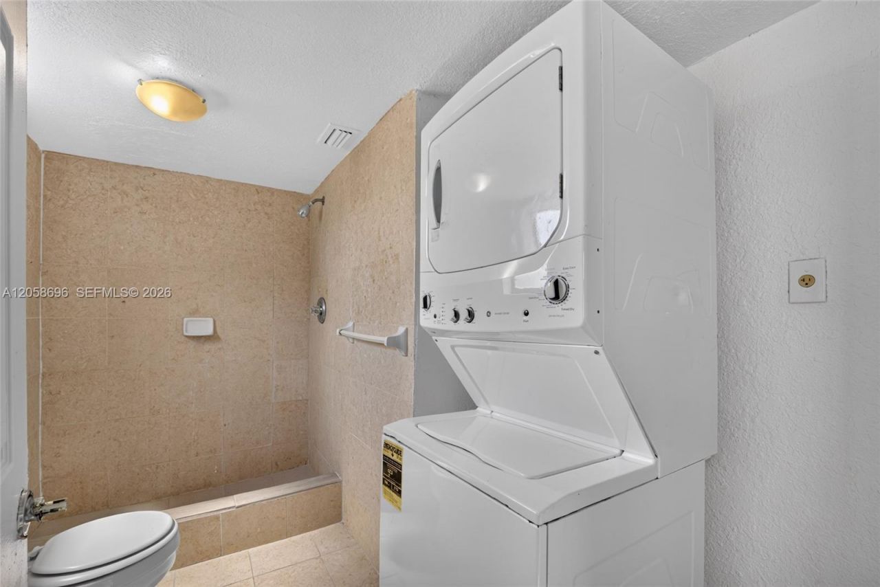 6001 Shakerwood Cir, Unit 108, Tamarac, FL 33319 Photo