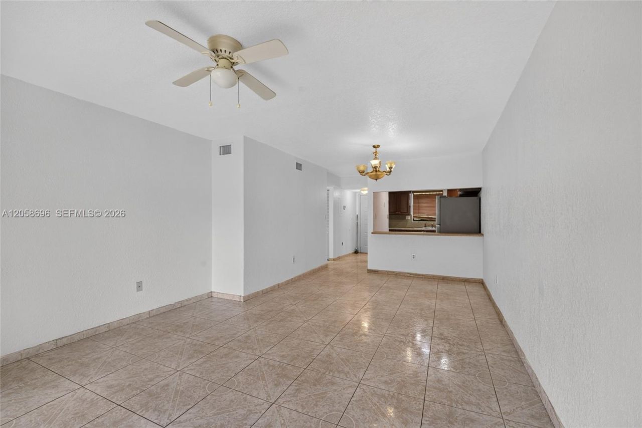 6001 Shakerwood Cir, Unit 108, Tamarac, FL 33319 Photo