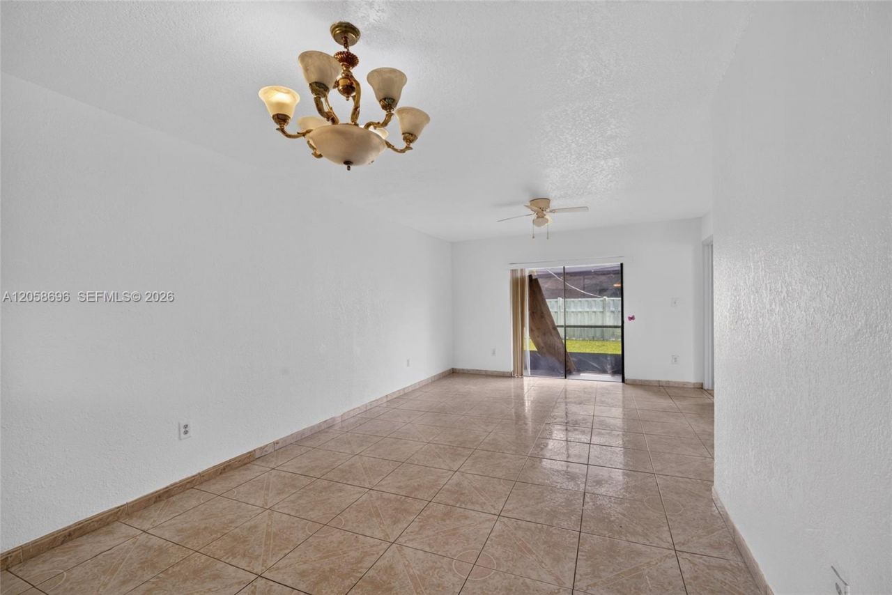6001 Shakerwood Cir, Unit 108, Tamarac, FL 33319 Photo