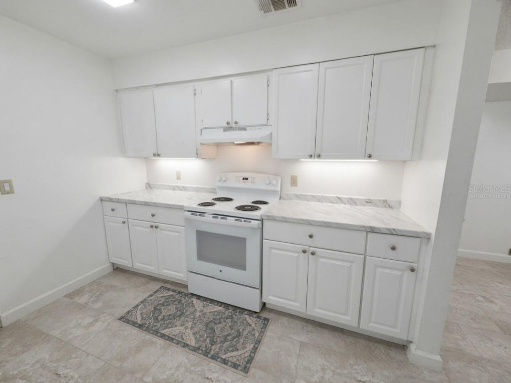 31 Deacon Jones Boulevard, Unit A & B, Orlando, FL 32810 Photo