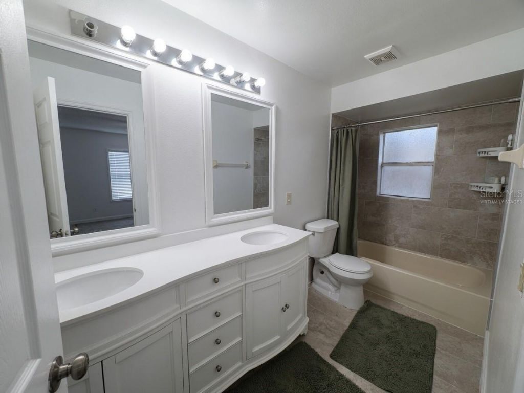31 Deacon Jones Boulevard, Unit A & B, Orlando, FL 32810 Photo