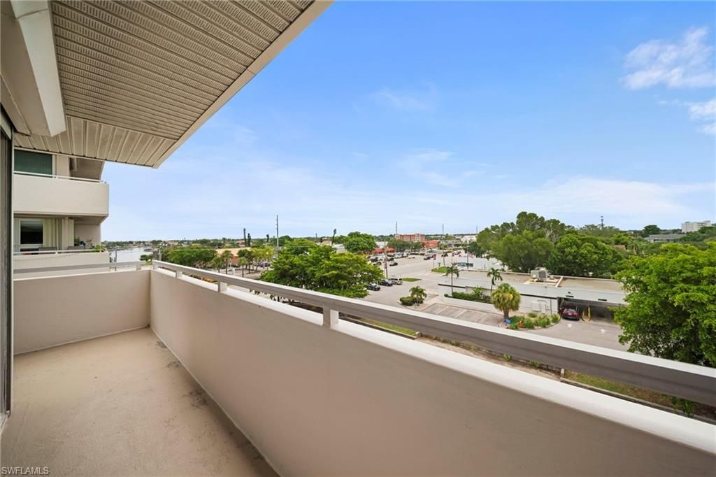 4807 Sunset Ct, Unit 405, Cape Coral, FL 33904 Photo