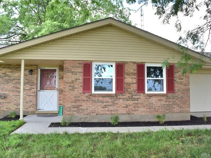 6670 Murray, Eaton, OH 45320 Photo 3
