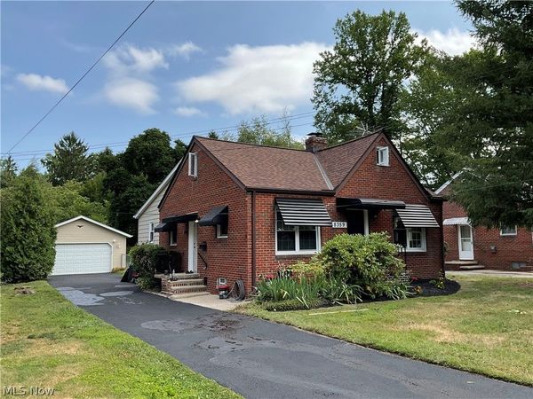 8359 Nowlen Street , Mentor, OH 44060