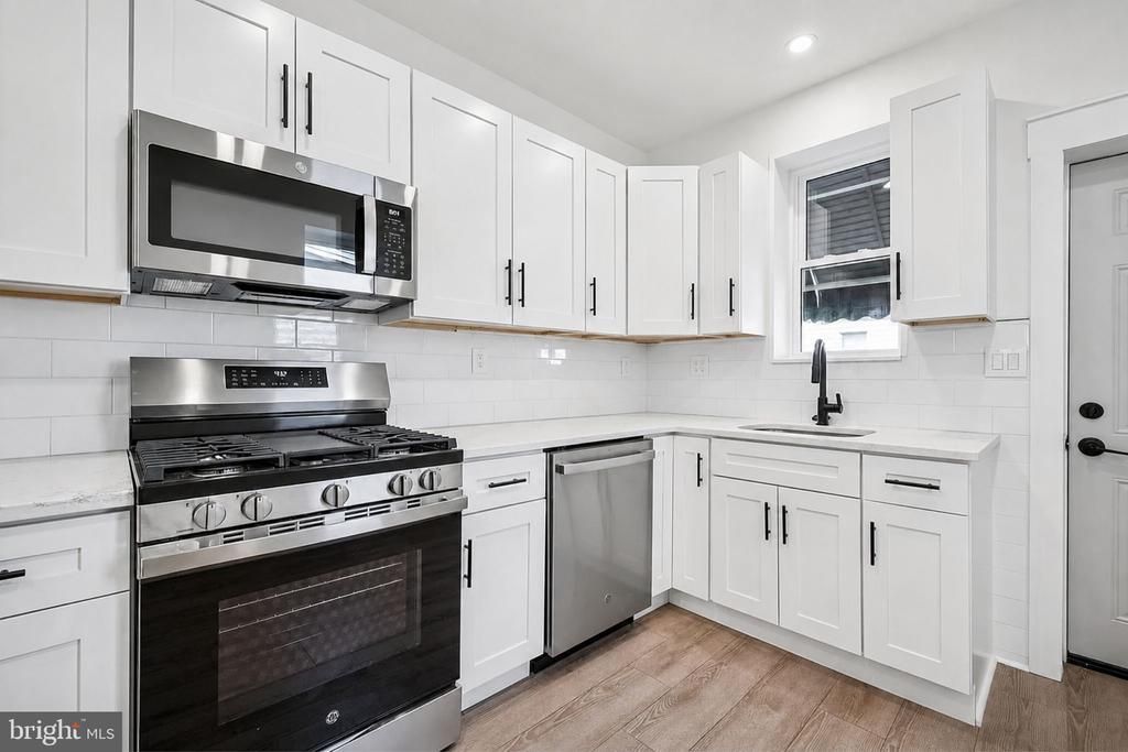 3450 ALMOND STREET , PHILADELPHIA, PA 19134