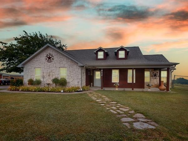 852 Stark Lane , Sherman, TX 75090