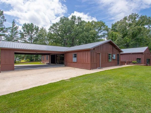17816 Little Dr, Mabelvale, AR 72103