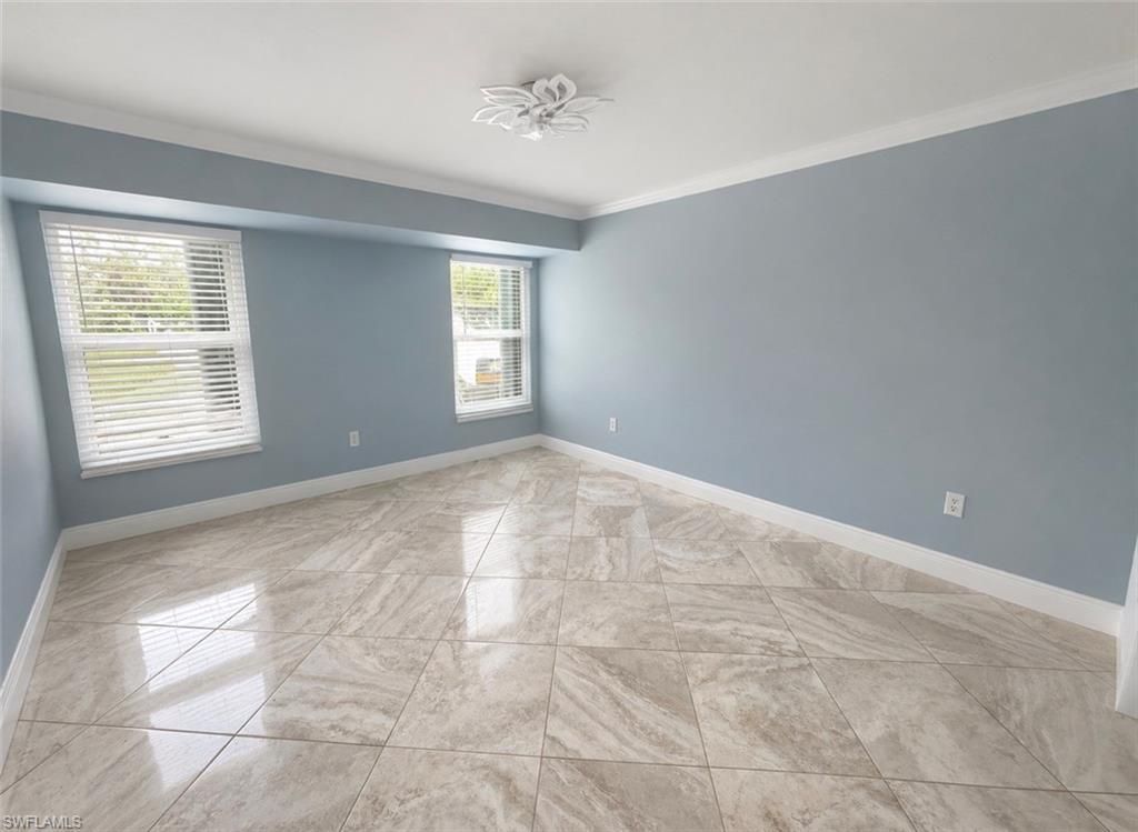 565 6th St Se, Naples, FL 34117 Photo
