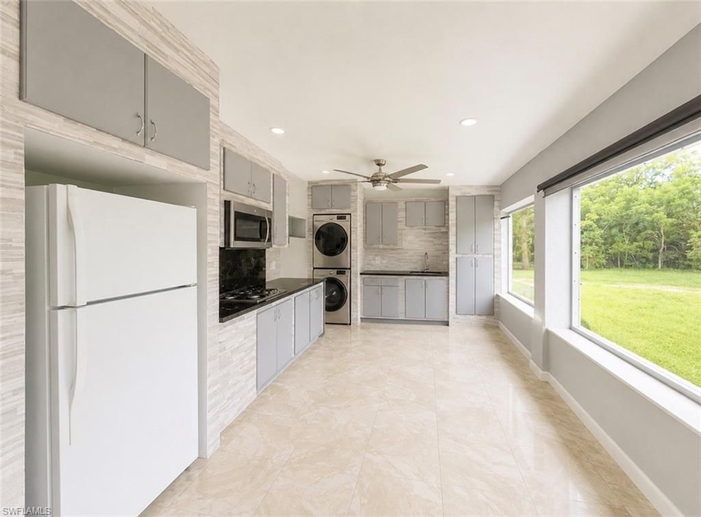 565 6th St Se, Naples, FL 34117 Photo