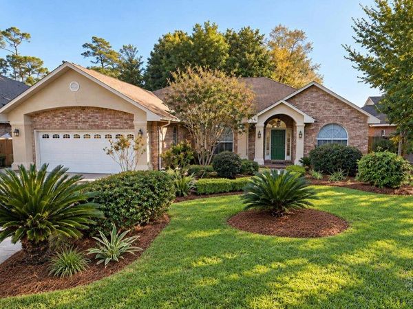 1754 Joybrook Rd, Navarre, FL 32566