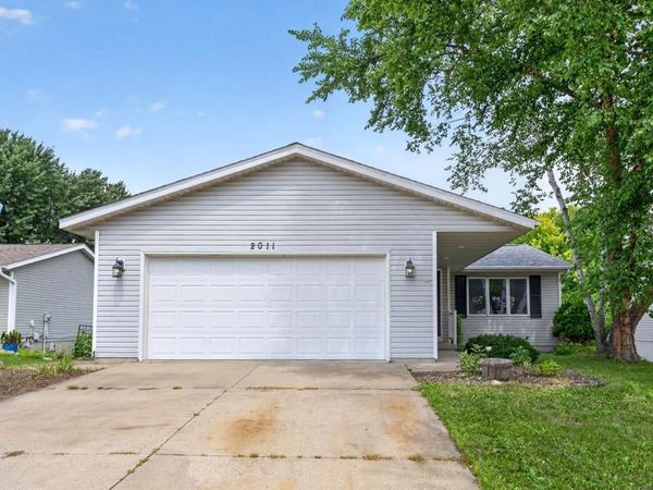 2011 50th Street NW, Rochester, MN 55901