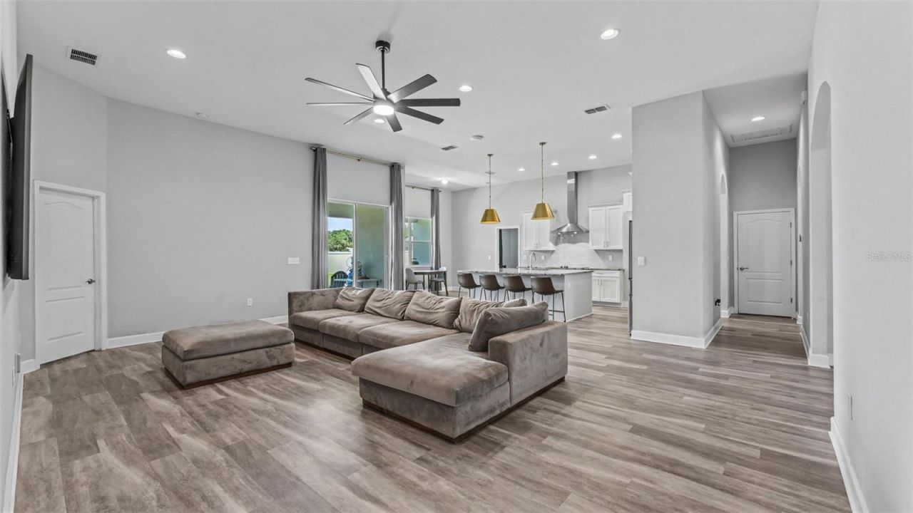283 Cove At Eagle Lake Circle, Eagle Lake, FL 33839 Photo