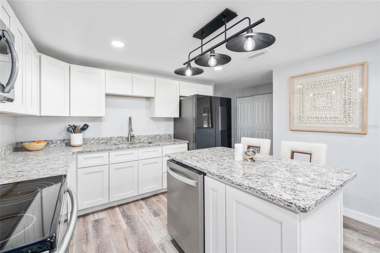 1285 NW 102nd Boulevard, Wildwood, FL 34785 Photo