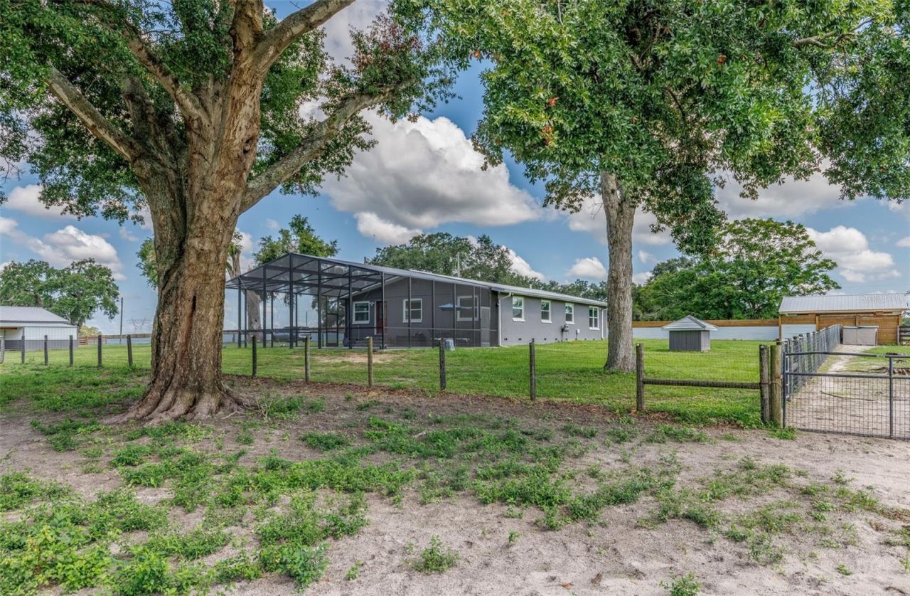 1285 NW 102nd Boulevard, Wildwood, FL 34785 Photo