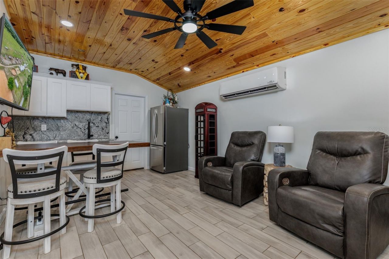 1285 NW 102nd Boulevard, Wildwood, FL 34785 Photo
