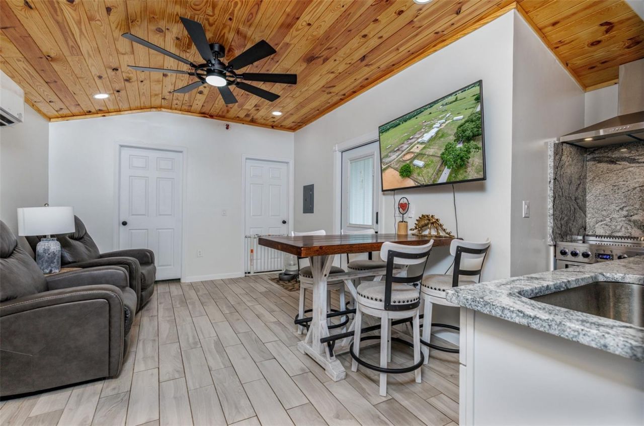 1285 NW 102nd Boulevard, Wildwood, FL 34785 Photo