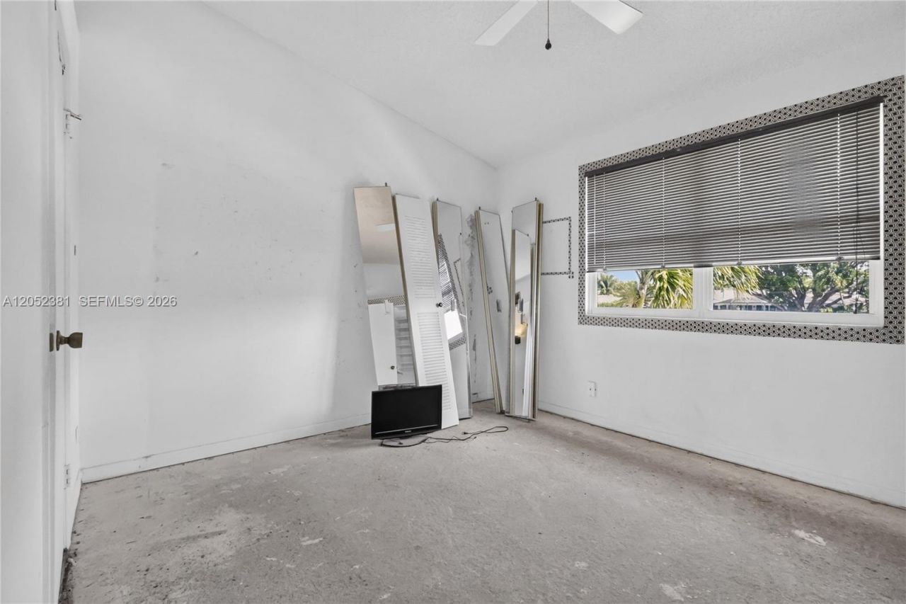 2561 NE 15th St, Pompano Beach, FL 33062 Photo