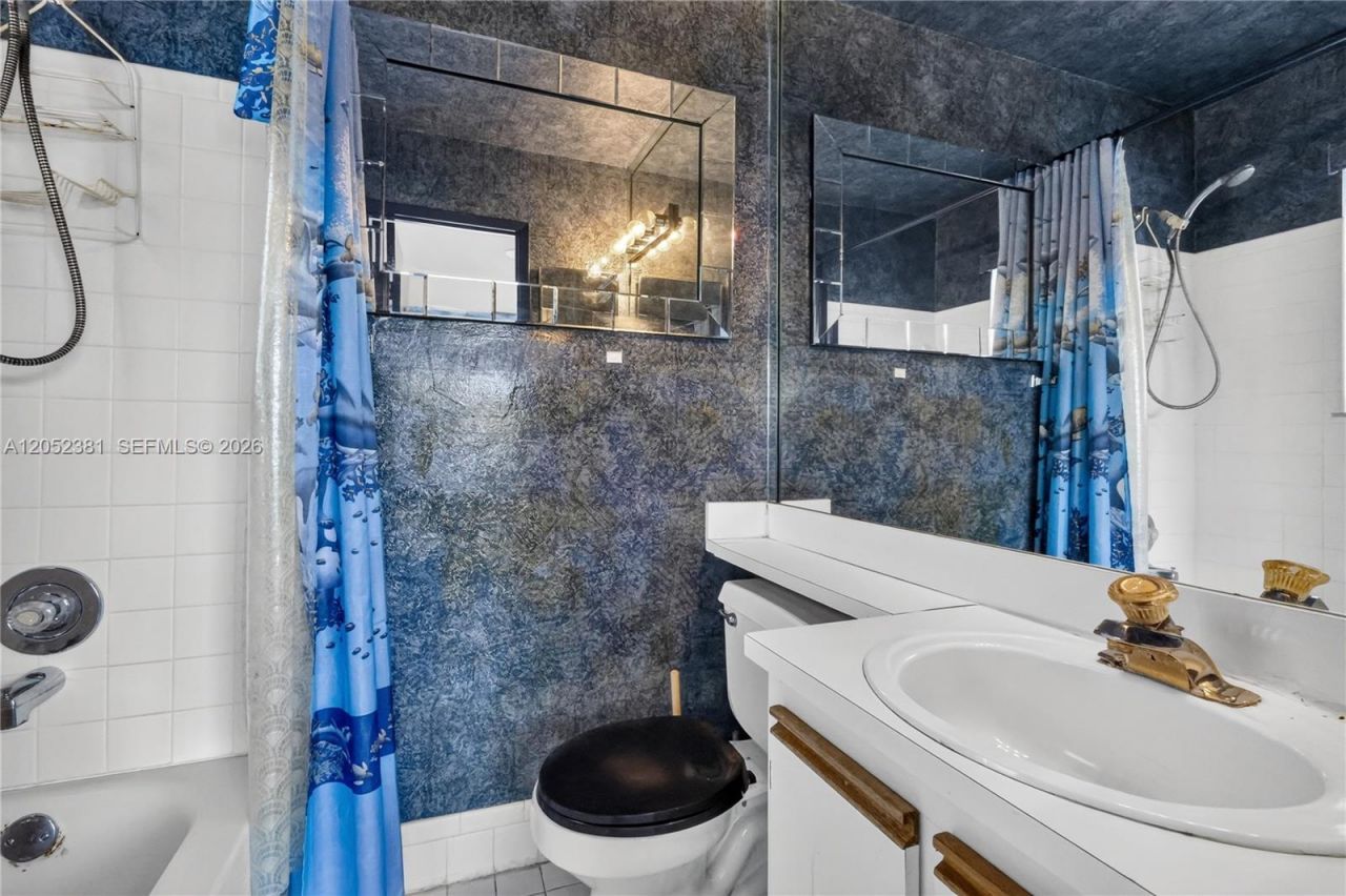 2561 NE 15th St, Pompano Beach, FL 33062 Photo
