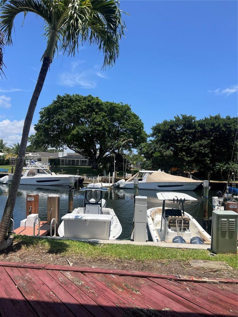 2561 NE 15th St, Pompano Beach, FL 33062 Photo