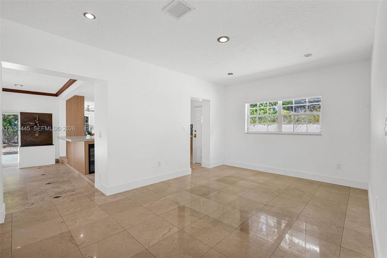 244 SW 28th Rd , Miami, FL 33129 Photo